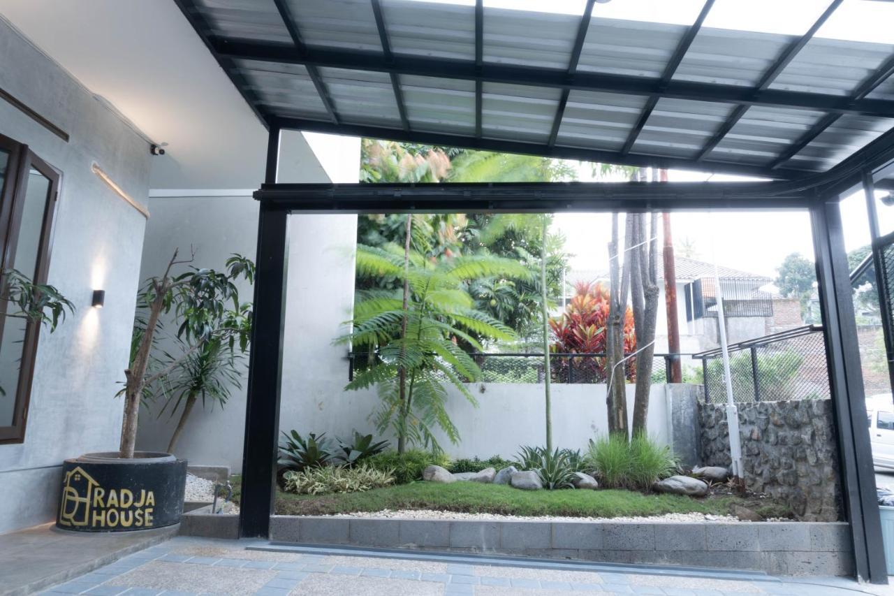 Radja House Cipaku Indah Villa Bandung Luaran gambar